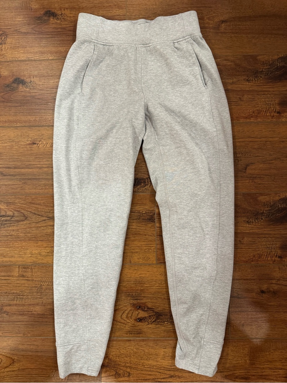 Lululemon Athletica Light Grey Women’s Jogger Sweatpants